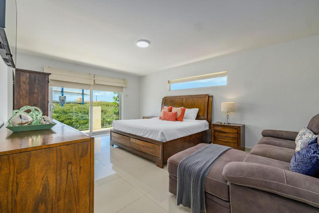 Koyari Modern Condos 9Br 7Ba Sleeps 26 W/ Pool And Roof Deck Palm Beach Exterior foto