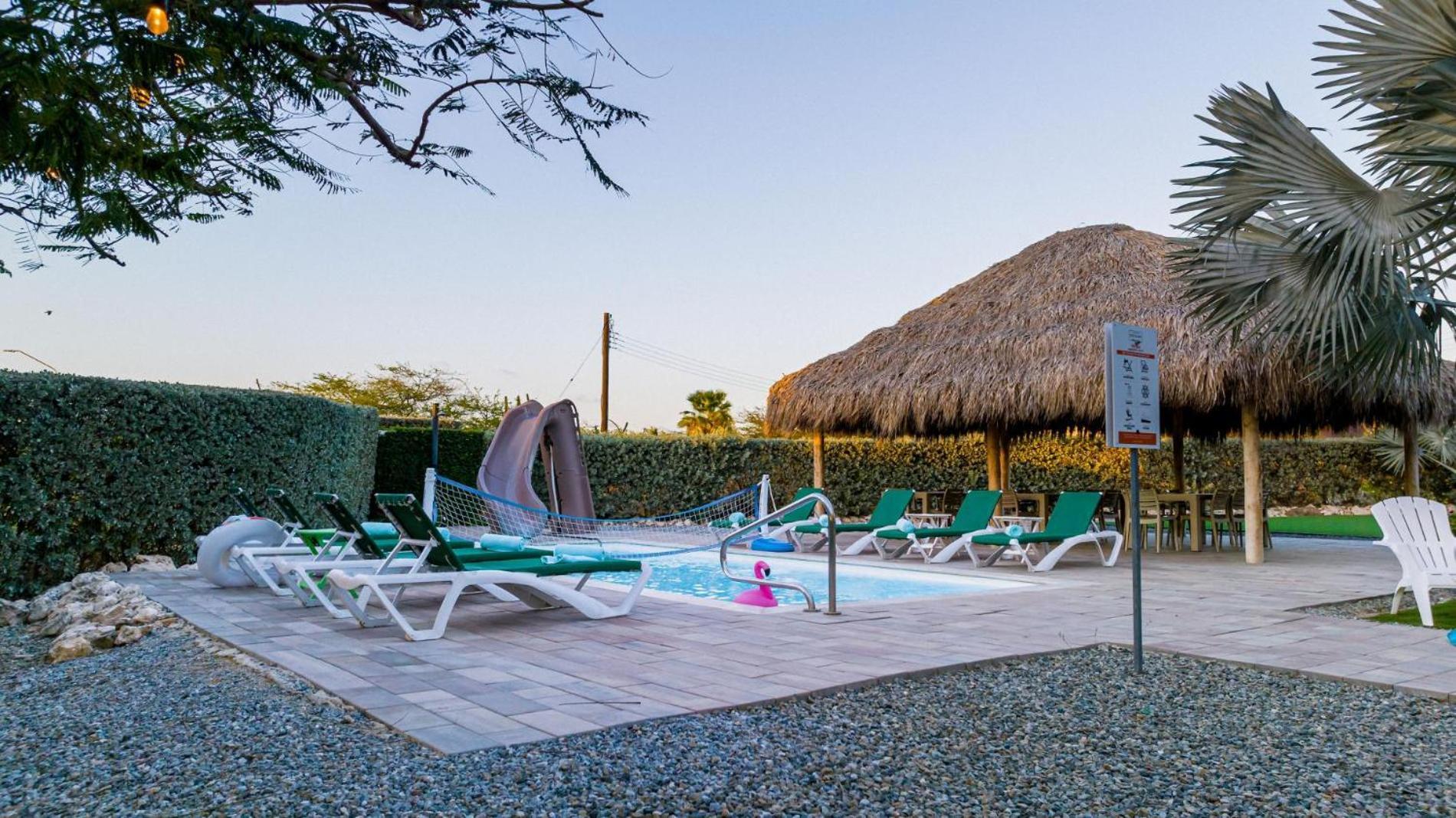 Koyari Modern Condos 9Br 7Ba Sleeps 26 W/ Pool And Roof Deck Palm Beach Exterior foto